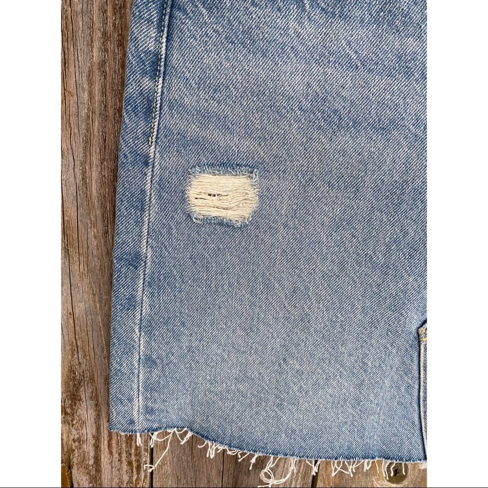 Levi's Light Wash Distressed Denim Mini Skirt - Picture 4 of 7